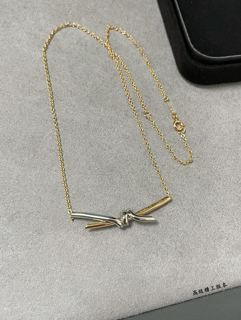 T*f*ny necklaces